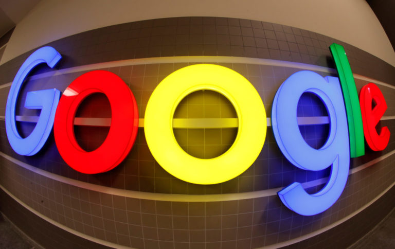 Попались с поличным: Google обвинили в воровстве текстов песен