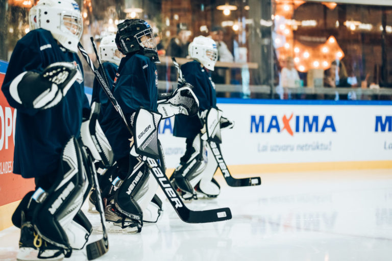 Торжественно завершился сезон детско-юношеского чемпионата Латвии по хоккею