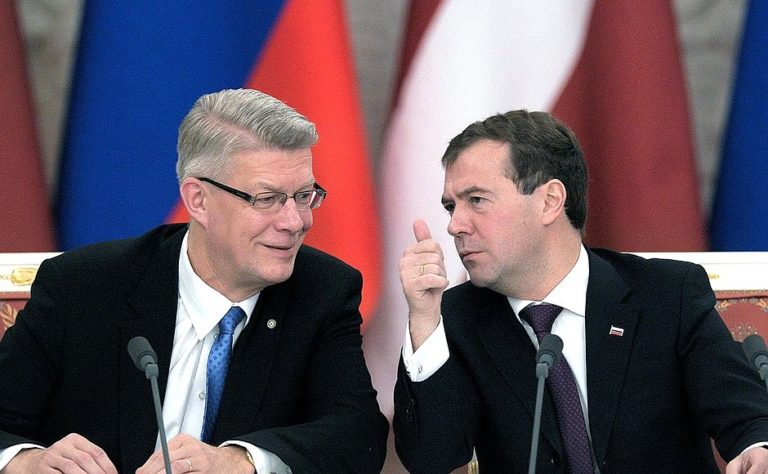 Затлерс рассказал радио Baltkom историю про Медведева и стул