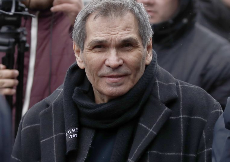 Выпил жидкость для очистки труб вместо сока: Бари Алибасов попал в реанимацию