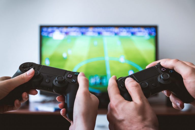 Sony грозится поднять цены на PlayStation