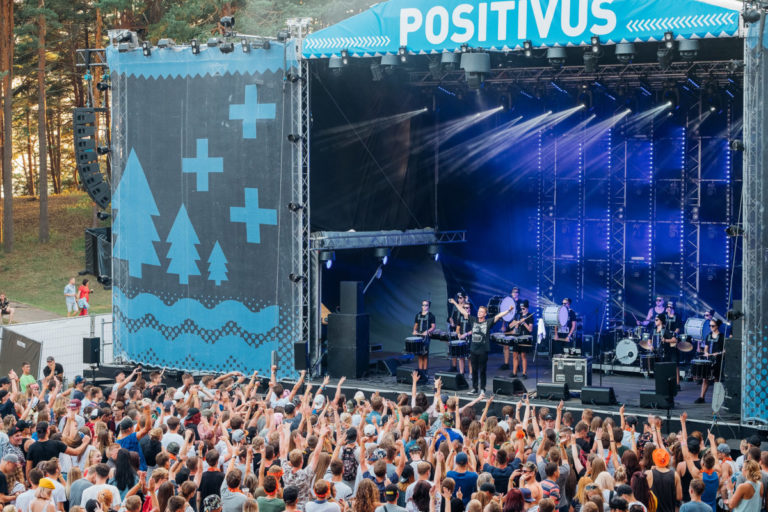 Фестиваль Positivus: по дороге из Риги — аварии и пробки