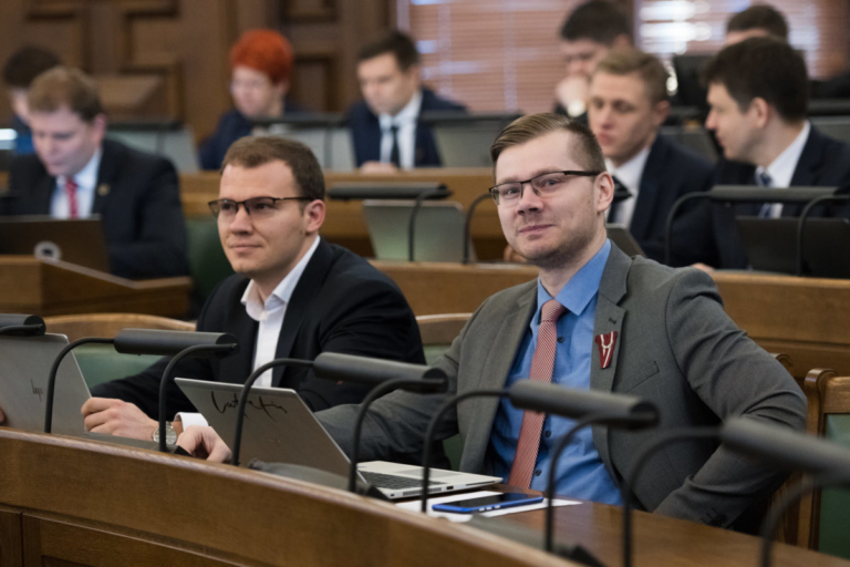 Иесалниекс рассказал, кто виноват в резком сокращении населения Латвии