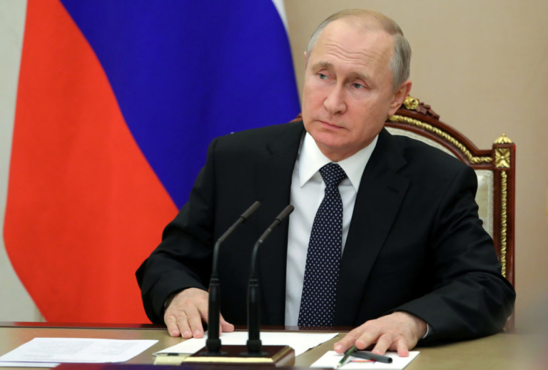 Оскорбившего Путина грузинского журналиста отстранили от работы