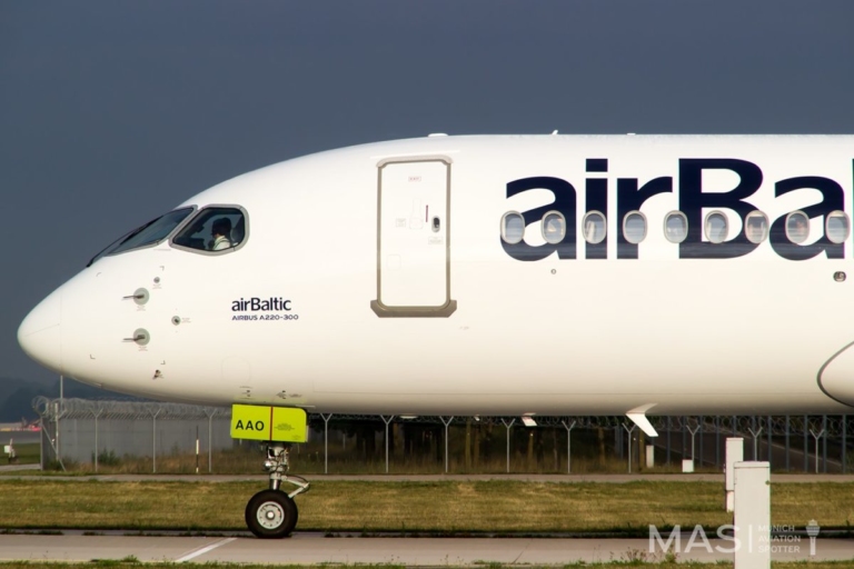 Рейс airBaltic Рига-Москва приземлился в Риге в условиях повышенной безопасности
