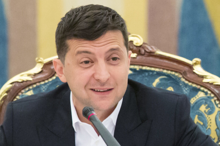 Помощник Зеленского заявил о неизбежности примирения с Россией