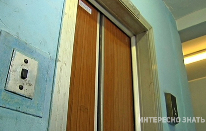 Может ли спасти прыжок в падающем лифте?