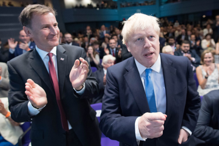 Политолог: посмотрим, как Джонсон заговорит о Brexit в кресле премьера