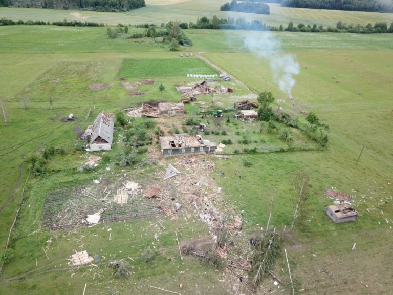 Смерч в Балвском крае разрушил несколько домов