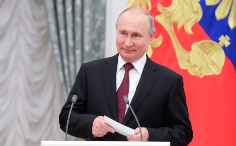 Тридцать с лишним поговорок Путина в одном видео (есть китайская)