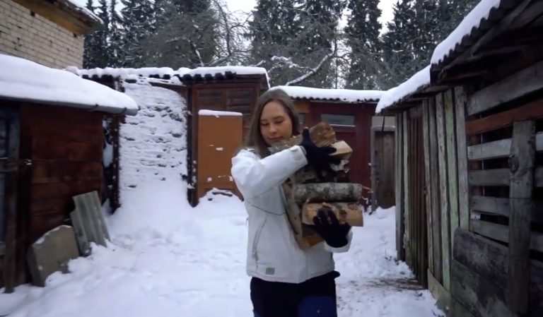 «Русские европейцы»: как даугавпилчанка Мария стала фуд-блогером, мечтает петь и преподает йогу (ВИДЕО)