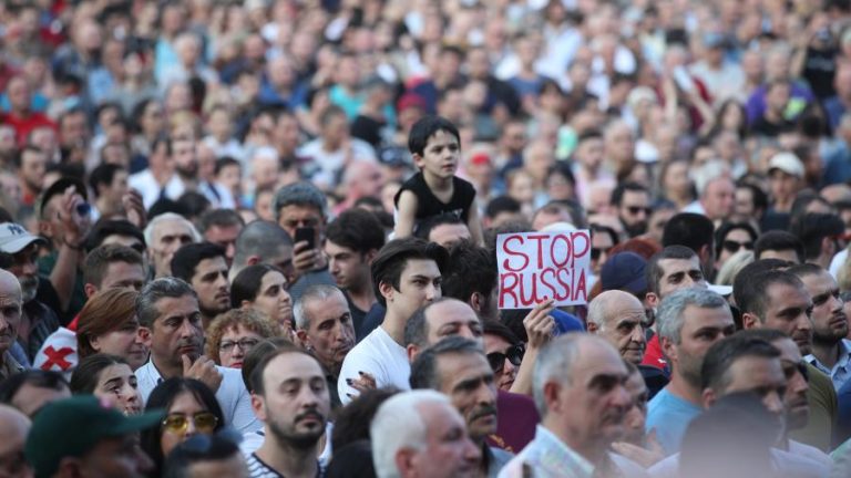 Грузия хочет сохранить экономические отношения с Россией