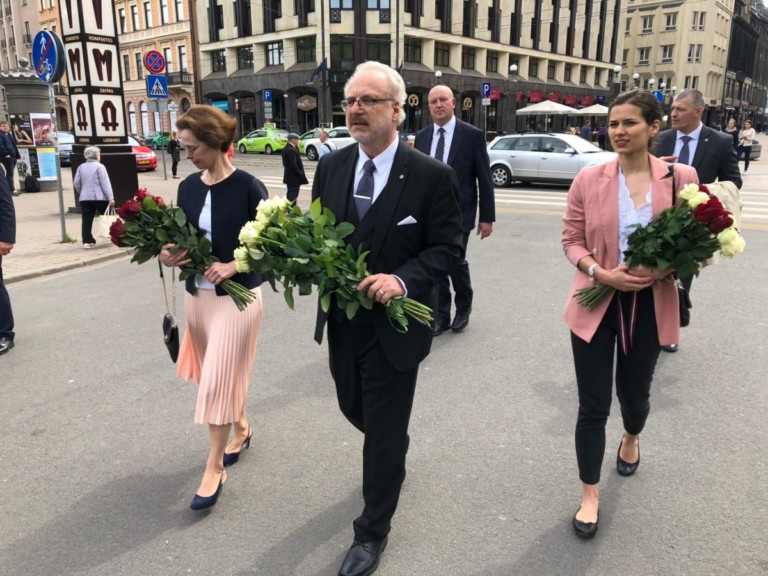 Левитс обратился с речью к народу Латвии