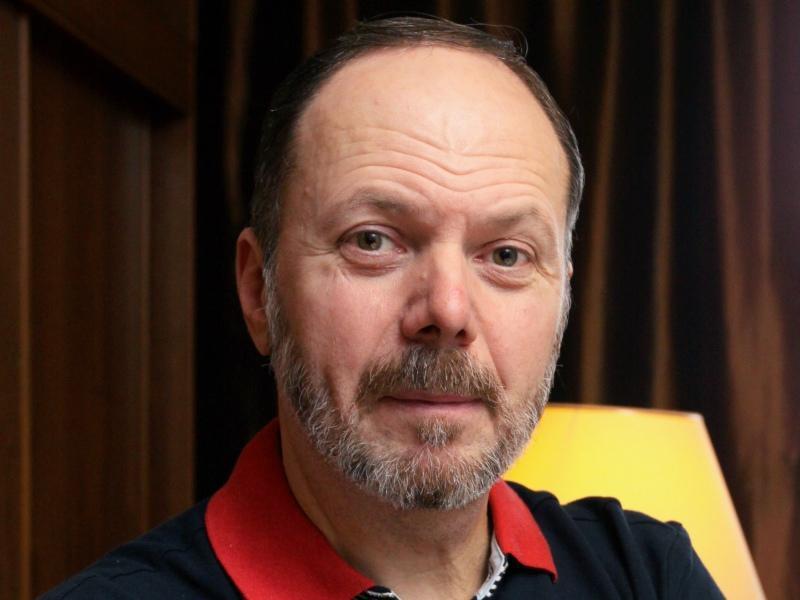 Скончался журналист Владимир Кара-Мурза