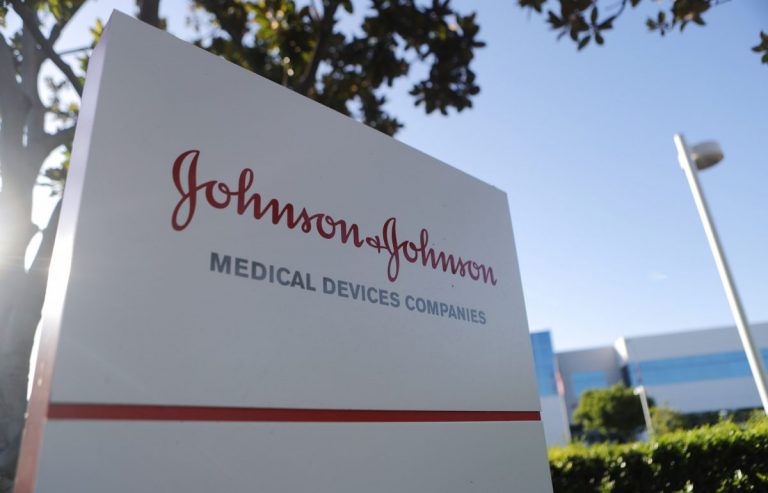 Johnson & Johnson обязали выплатить 572 млн долларов по делу об опиоидах