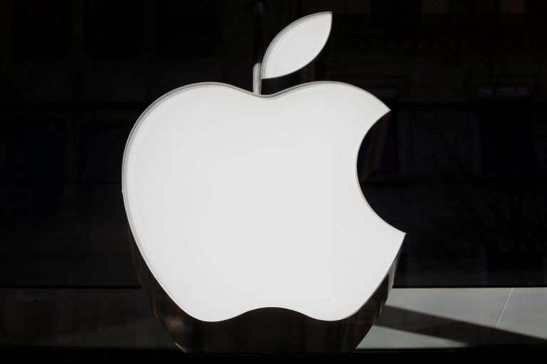 Apple перестанет хранить записи переговоров пользователей с Siri