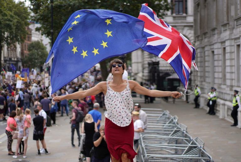 Экс-премьер: ЕС предложит Великобритании снова отложить Brexit