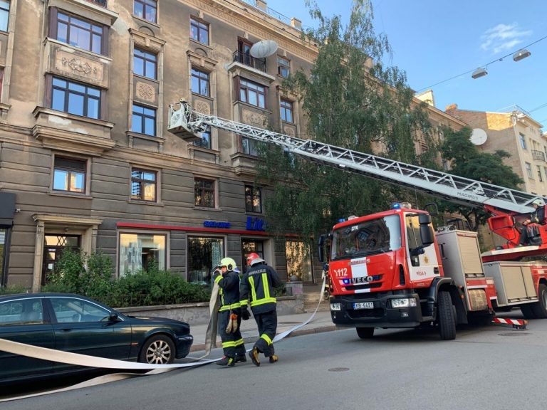ВИДЕО: приготовление еды на улице Тербатас закончилось приездом пожарных