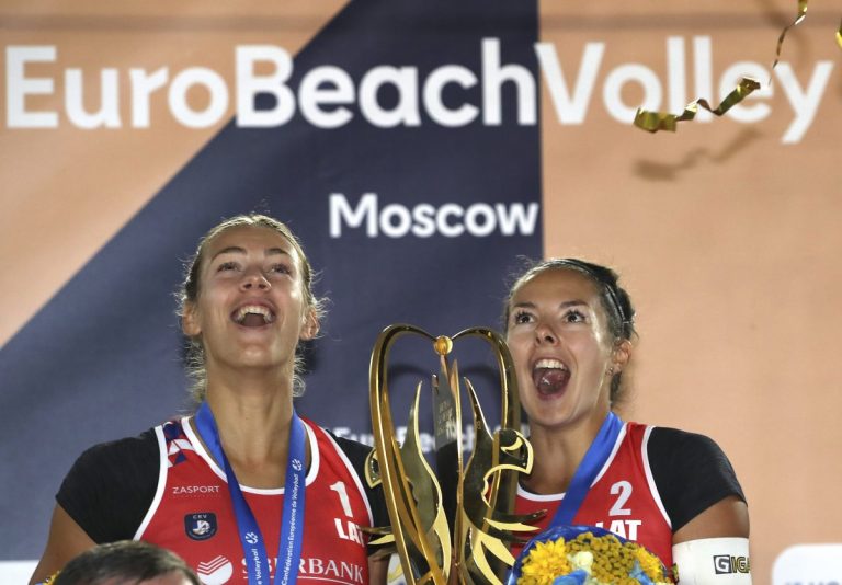 Латвийские пляжные волейболистки стали лучшими в Европе