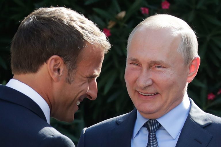 Макрон по-русски написал о европейской России