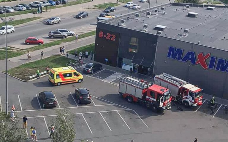 В Дарзциемсе из-за подгоревшей еды эвакуировали магазин