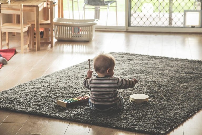 Советы эксперта: как выбрать развивающие игрушки для детей до года