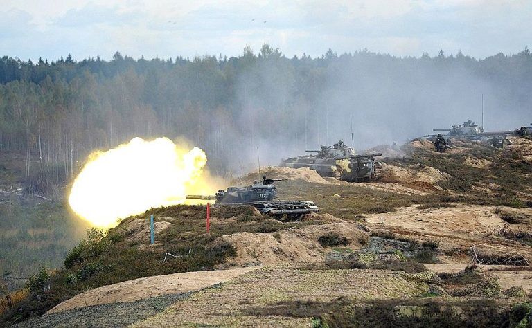 Минобороны: Россия должна быть более открытой в военных учениях