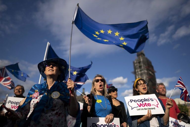 Британский парламент сказал «нет» жесткому Brexit