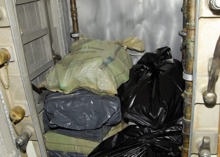 В Испании арестовали судно с 800 кг кокаина