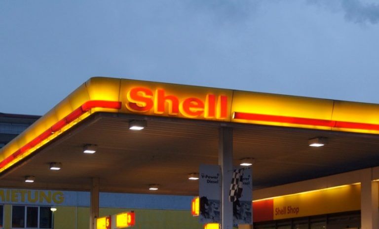 Ассоциация торговцев нефтью: Shell прекратила свою деятельность в Латвии