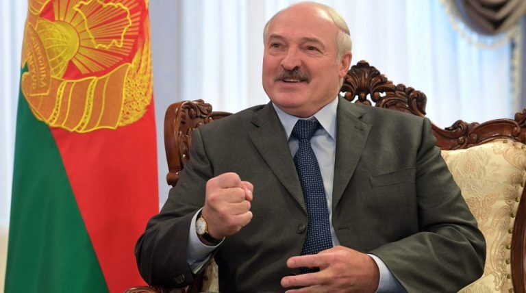 Лукашенко признался, что не готовит своих сыновей к президентству