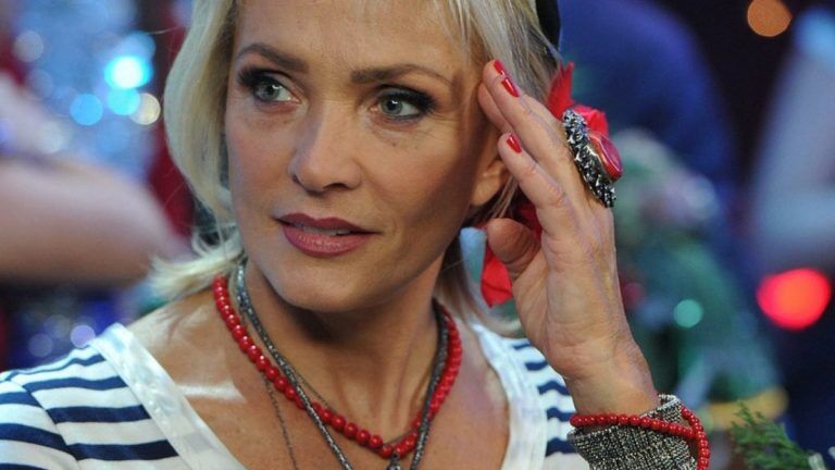 «Опустилась до уровня аборигенов»: Вейдемане раскритиковала Вайкуле за русский язык