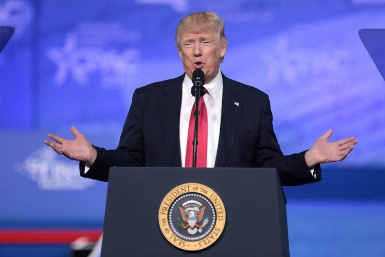 Конгресс США начинает процедуру импичмента Трампа