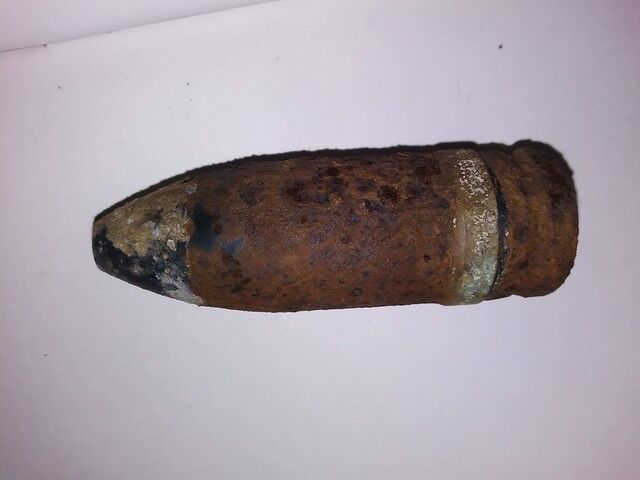 Наследие войны: под Бабите взорвался старый снаряд, погиб «черный археолог»