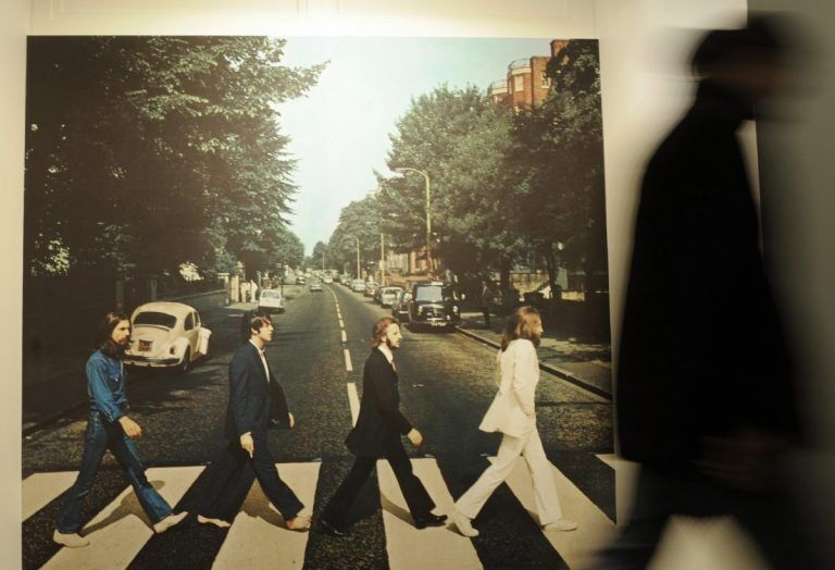 The Beatles отпраздновали юбилей «Abbey Road» новым клипом — на одну из лучших песен