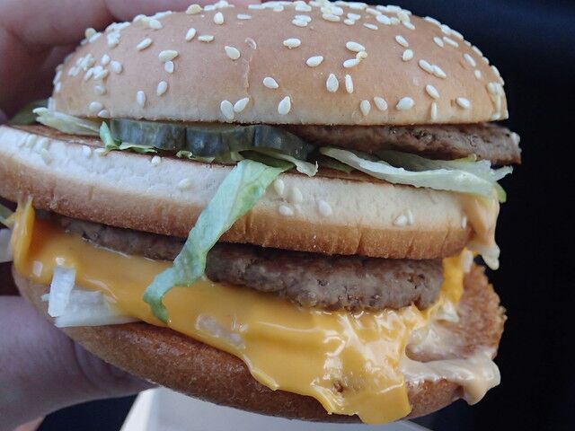 McDonald’s начнет тестировать искусственное мясо на растительной основе