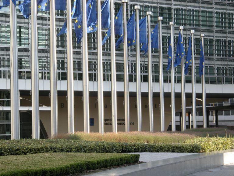 Урсула фон дер Ляйен добилась почти идеального гендерного баланса в ЕК