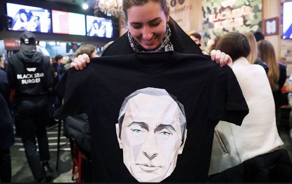КОРОТКО О ГЛАВНОМ: майки с Путиным на улицах Риги, засилье русских в Латвии, Dexit от Даугавпилса, конец PNB bankа