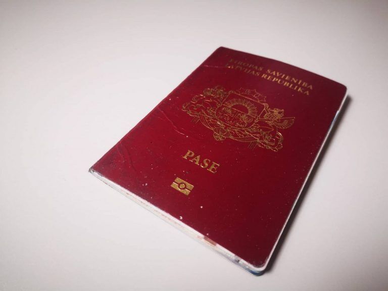 Латвия предоставила убежище гражданке России, ее преследует соседи по политическим причинам