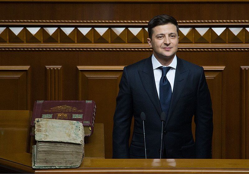 Обменялись любезностями: Зеленский пригласил президента Литвы в Мариуполь, а тот его — в Вильнюс
