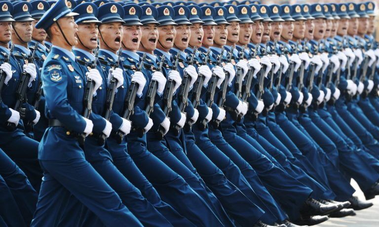 В Китае сегодня проходит военный парад, посвященный 70-летию государства