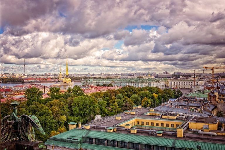 Начиная с сегодня — в Санкт-Петербург можно уехать по бесплатным э-визам