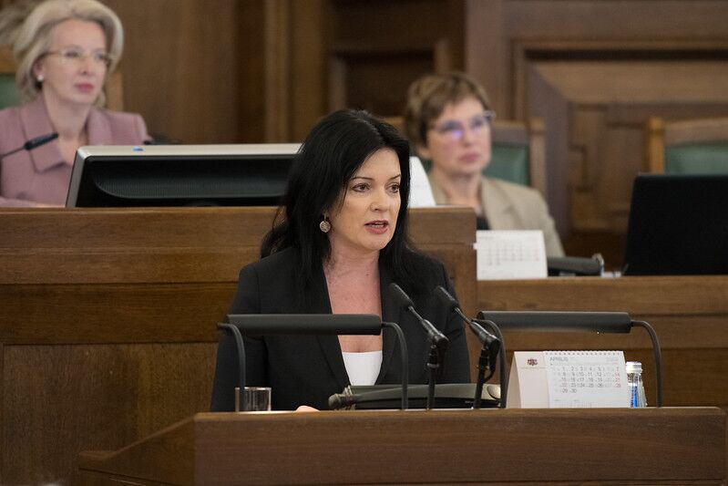 Надо снизить требования: Петравича поддержала ввоз гастарбайтеров