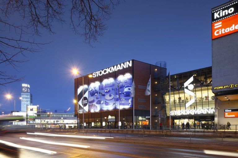 Работники Stockmann отравились, поев в столовой, доступной для любого жителя