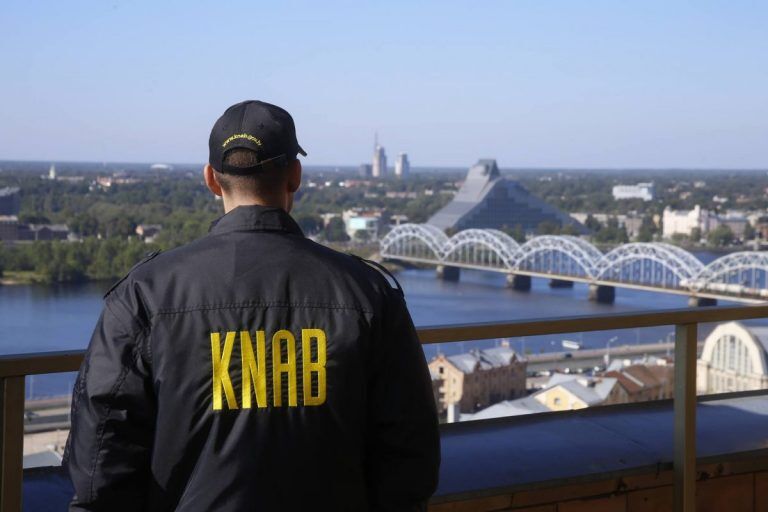 Бюджет KNAB увеличится на 5,7 млн евро из-за госфинансирования партий