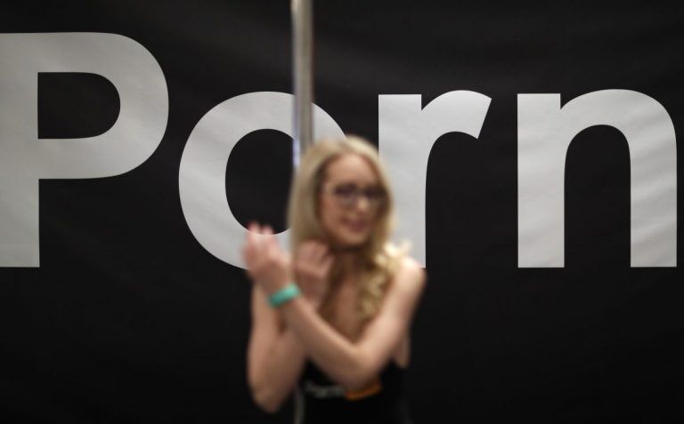 Названы победители главной порнопремии — Pornhub Awards 2019