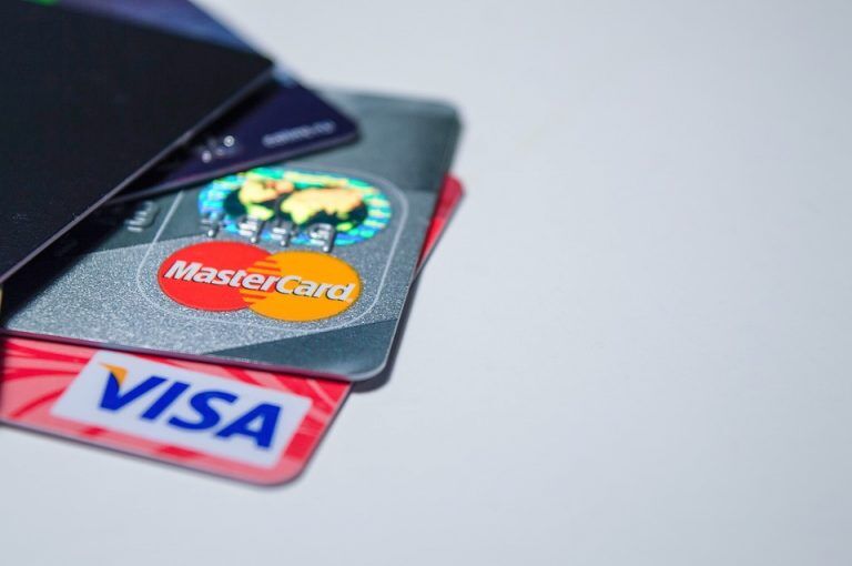 Visa и Mastercard не станут финансировать криптовалюту Facebook