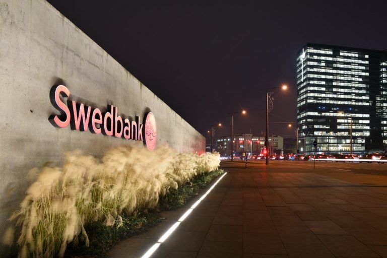 Известия о штрафах Swedbank напугали клиентов в Даугавпилсе