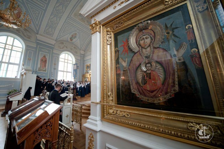 Российский телеканал запустит первое православное реалити-шоу в монастыре