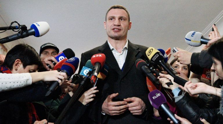 ВИДЕО: Кличко напал на журналиста из-за неудобного вопроса